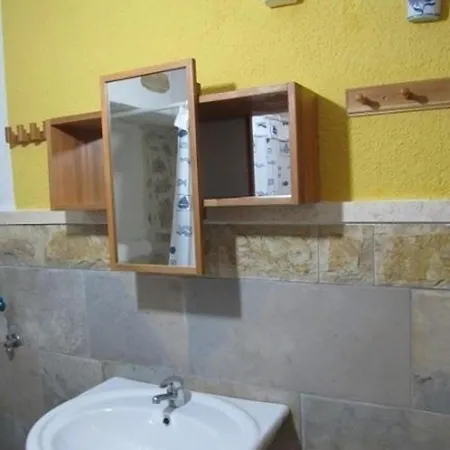 Nettes In Betina Mit Terrasse Und Whirlpool * Betina (Sibenik-Knin)