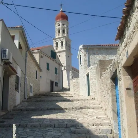 Nettes In Betina Mit Terrasse Und Whirlpool * Betina (Sibenik-Knin)