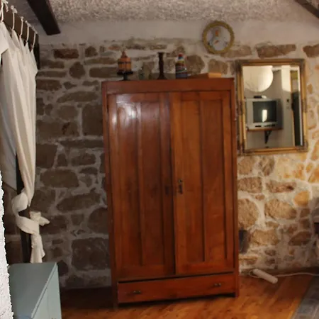 Nettes In Betina Mit Terrasse Und Whirlpool * Betina (Sibenik-Knin)