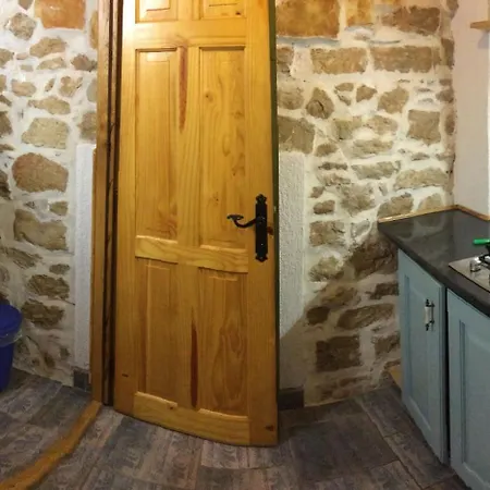 Apartment Nettes In Betina Mit Terrasse Und Whirlpool Betina (Sibenik-Knin)