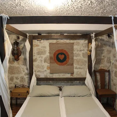 Nettes In Betina Mit Terrasse Und Whirlpool Apartment *